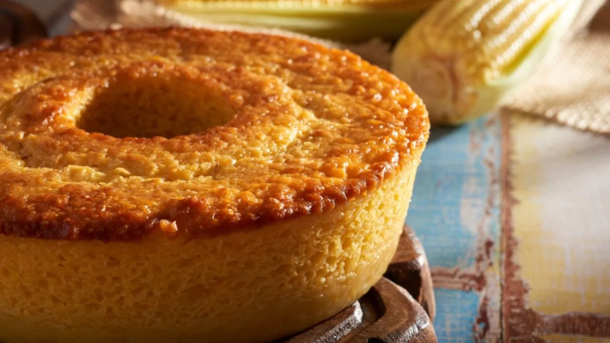 Bolo de fubá cremoso